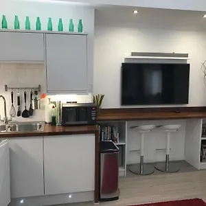Apartment House, Harpenden