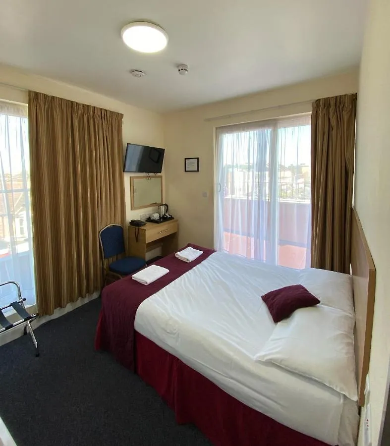 Premierlux Serviced Apartments Ilford