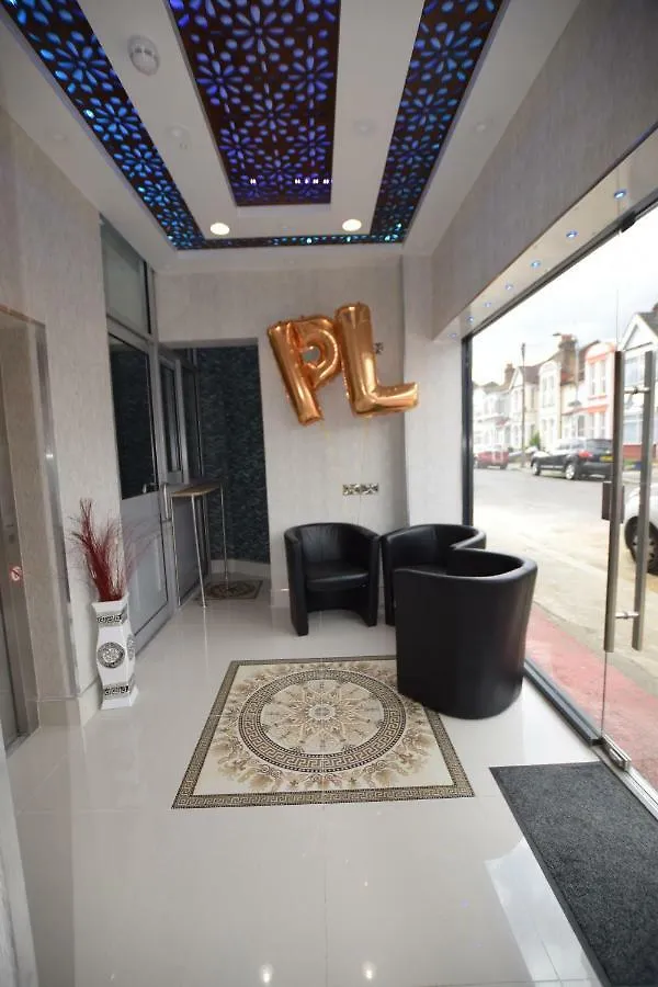 Premierlux Serviced Apartments Ilford